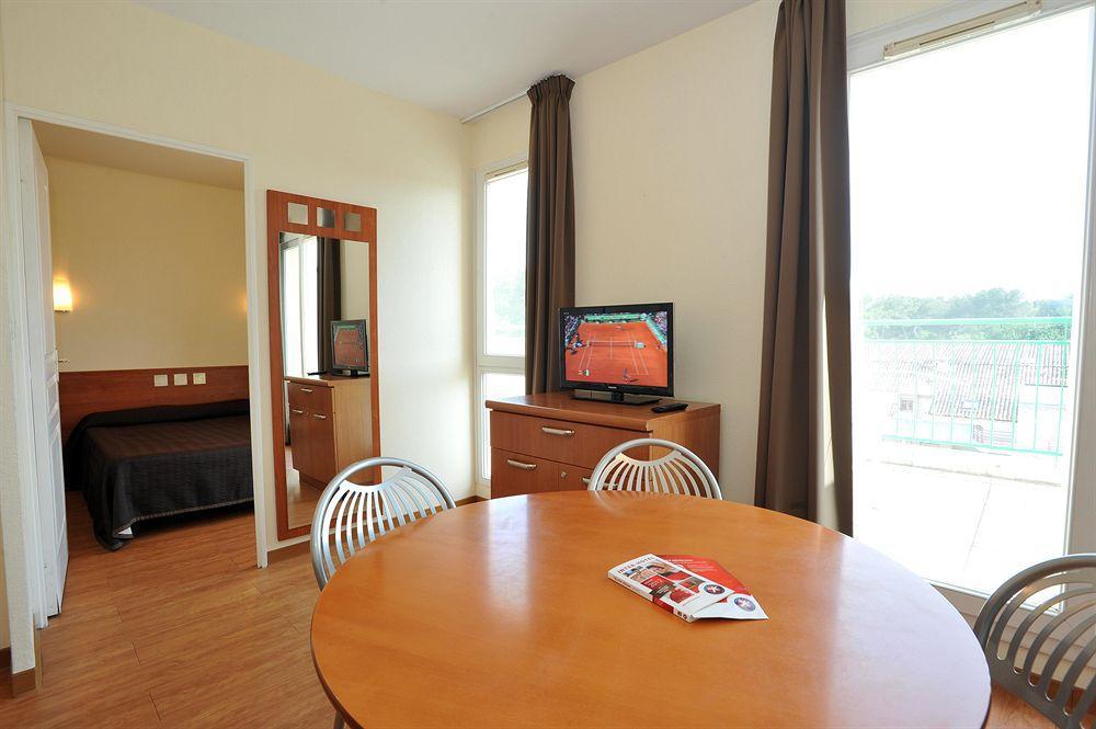 Inter-Hotel Sea Side Park Villeneuve-Loubet Exterior photo
